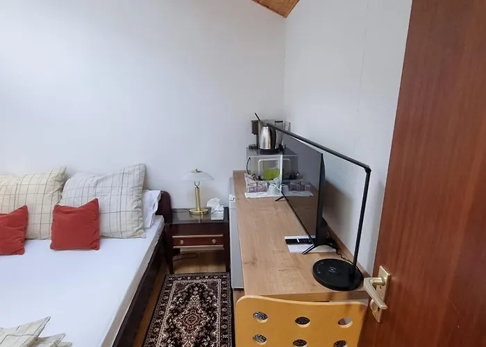 公寓 Cozy In Commercial Centre For Two *